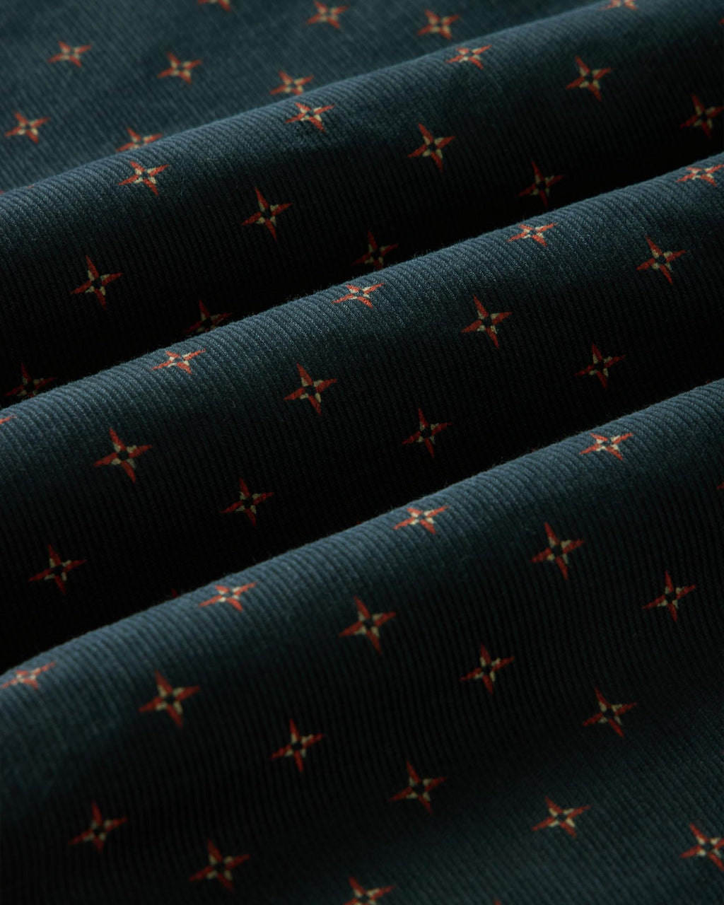 The Conrad Shirt in Navy Pigeon Foulard Pincord